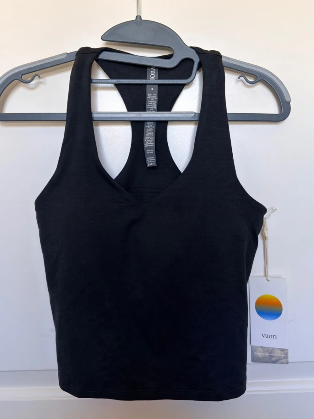NWT Vuori Halo Performance Crop Tank 2.0 | Heather Black | Small - Picture 3 of 8